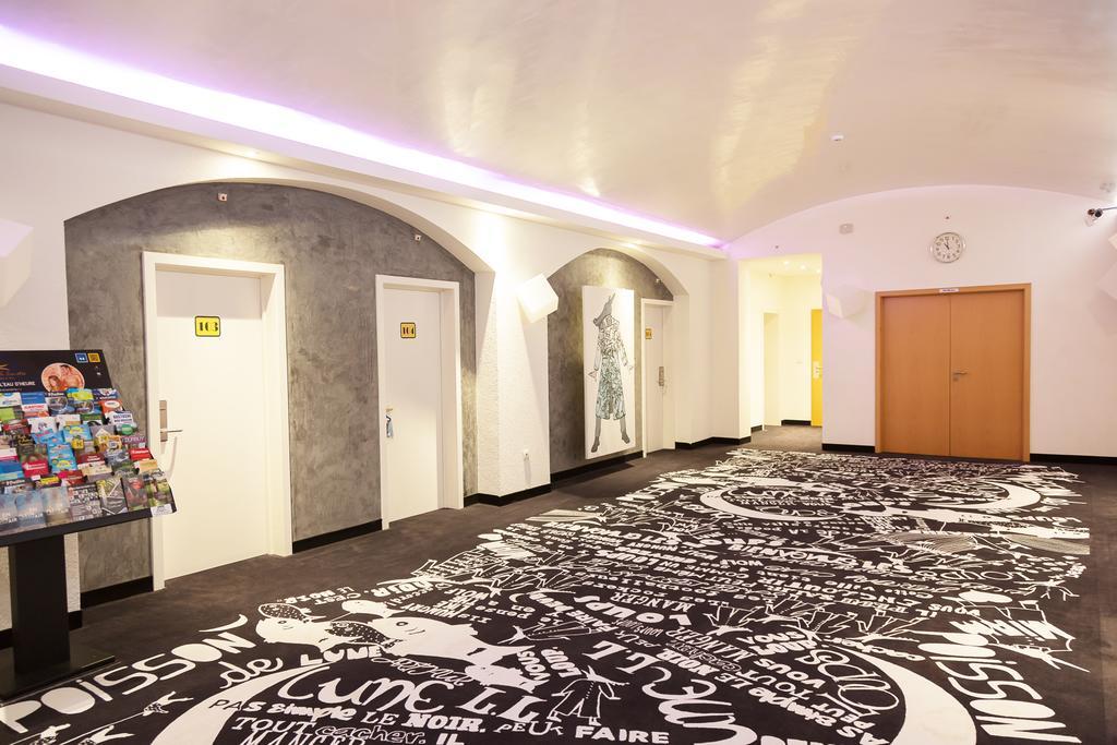 Hotel Tristar Ла-Лув'єр Екстер'єр фото