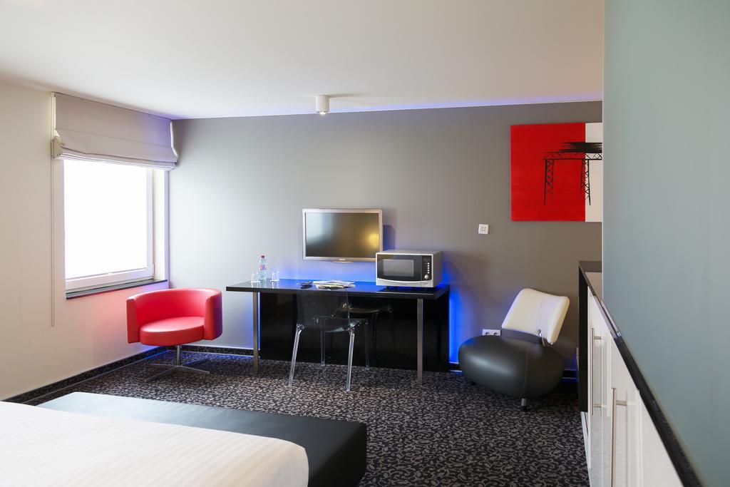 Hotel Tristar Ла-Лув'єр Екстер'єр фото