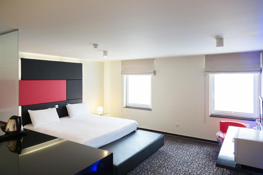 Hotel Tristar Ла-Лув'єр Екстер'єр фото