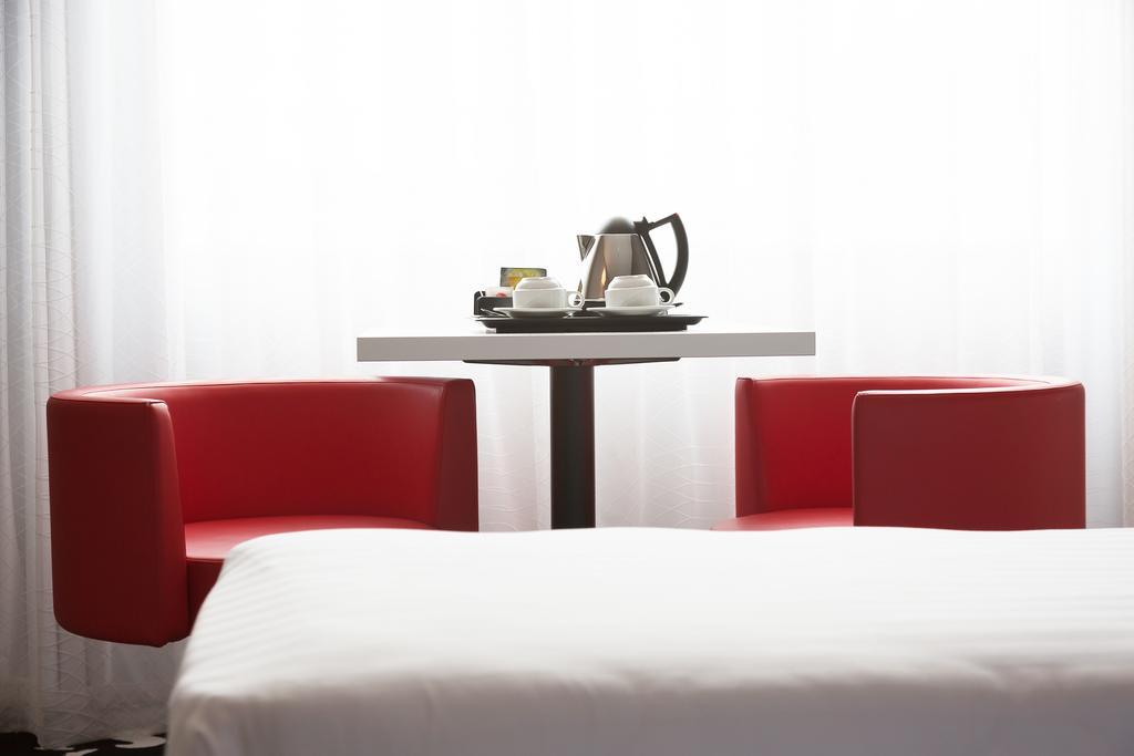 Hotel Tristar Ла-Лув'єр Екстер'єр фото