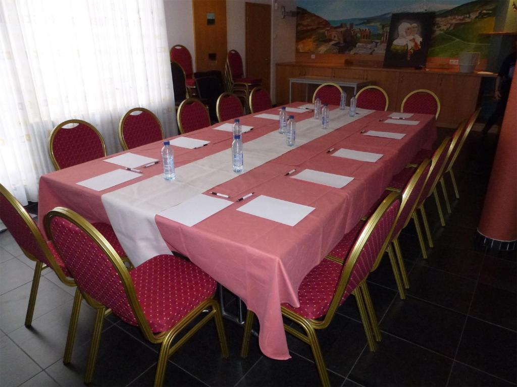Hotel Tristar Ла-Лув'єр Екстер'єр фото